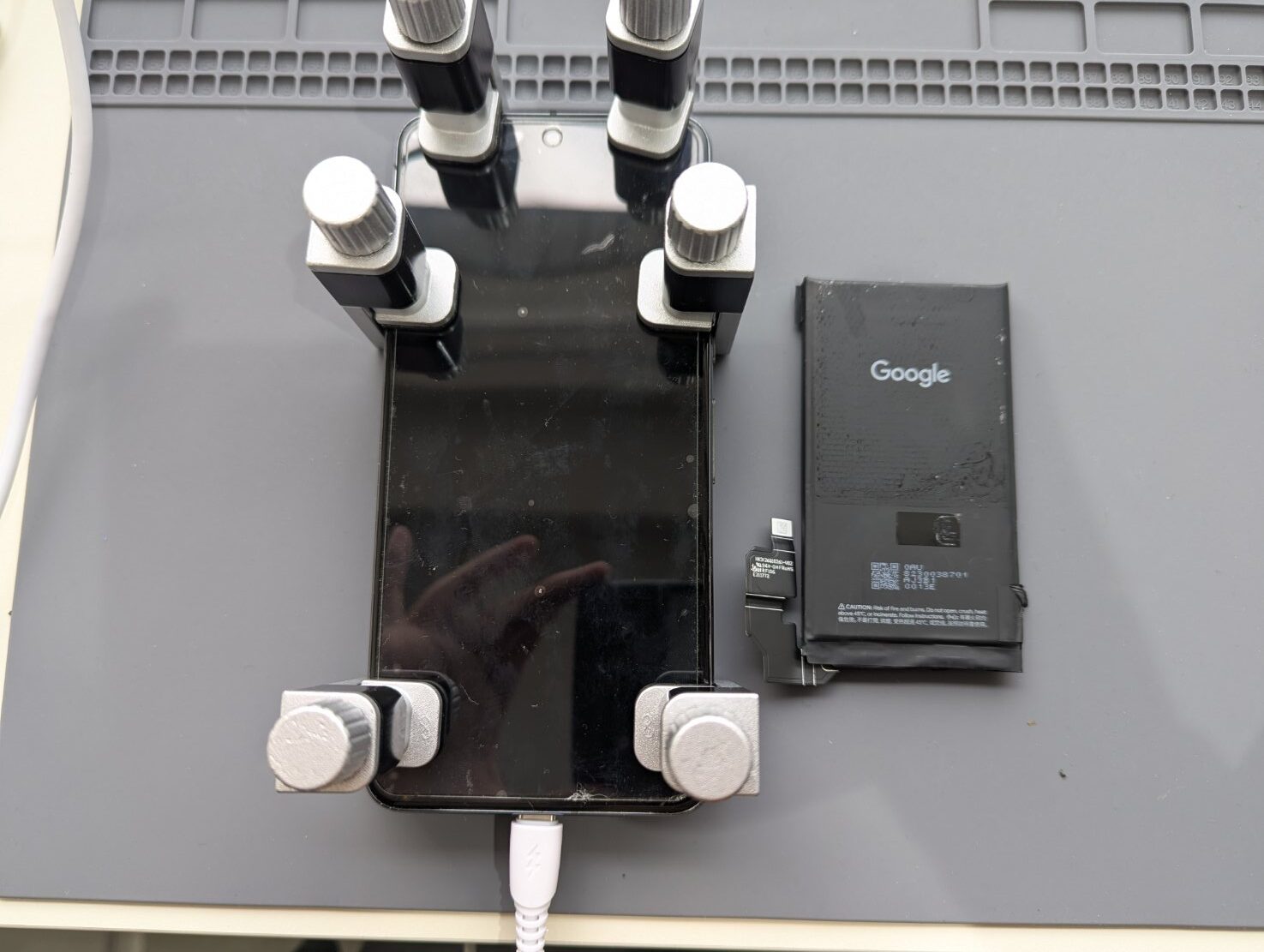 【修理事例】Google Pixel 8Pro バッテリー交換をさせていただきました!